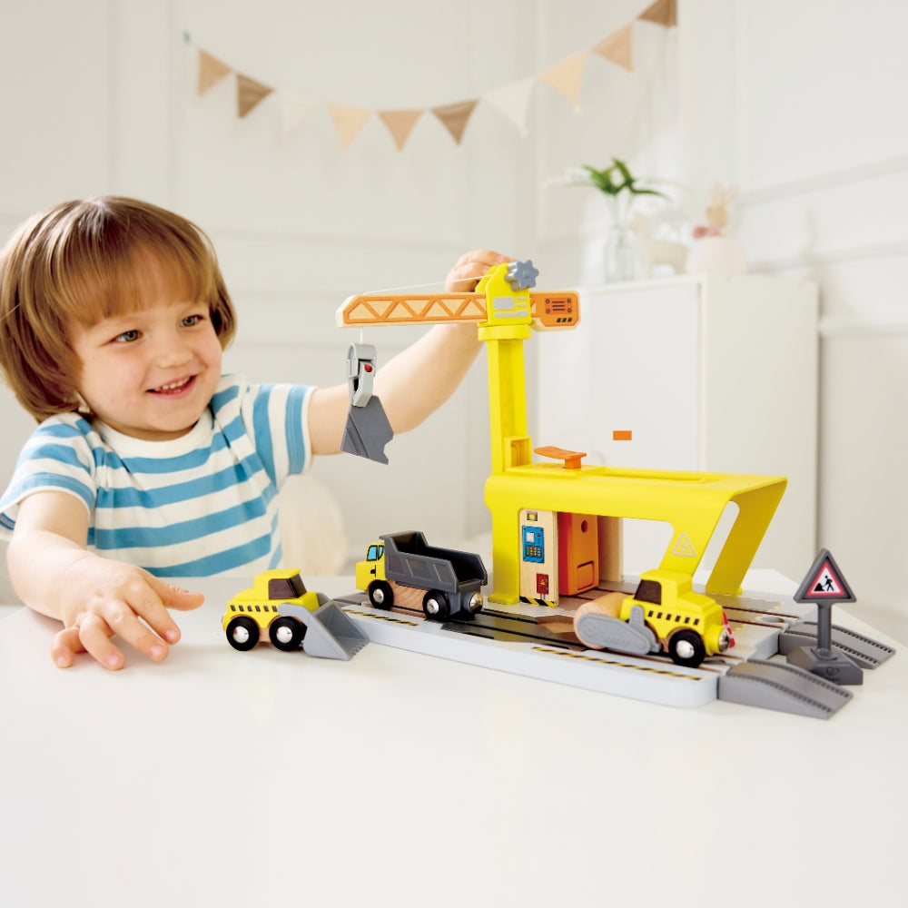 CONSTRUCCIÓN DE GRÚA FERROVIARIA