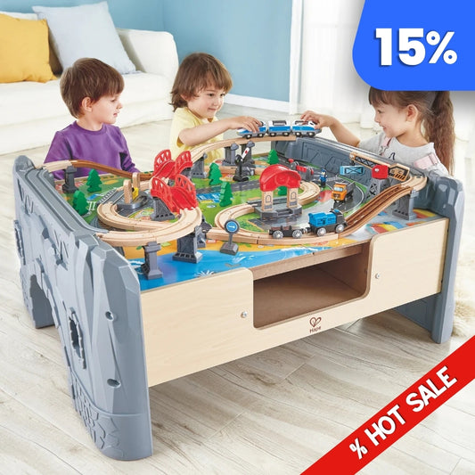 MESA CON CIRCUITO DE PISTA TREN