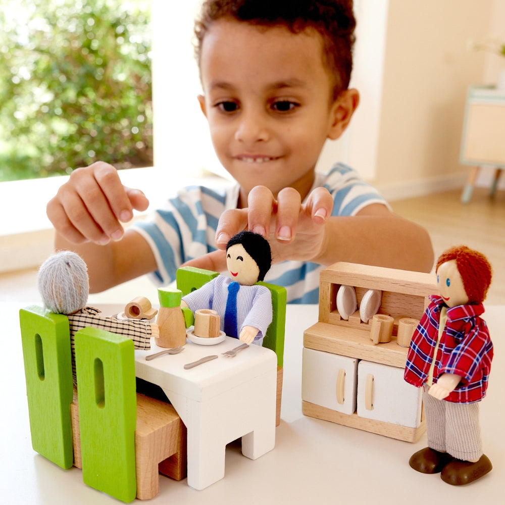 COMEDOR CASA DE MUÑECAS