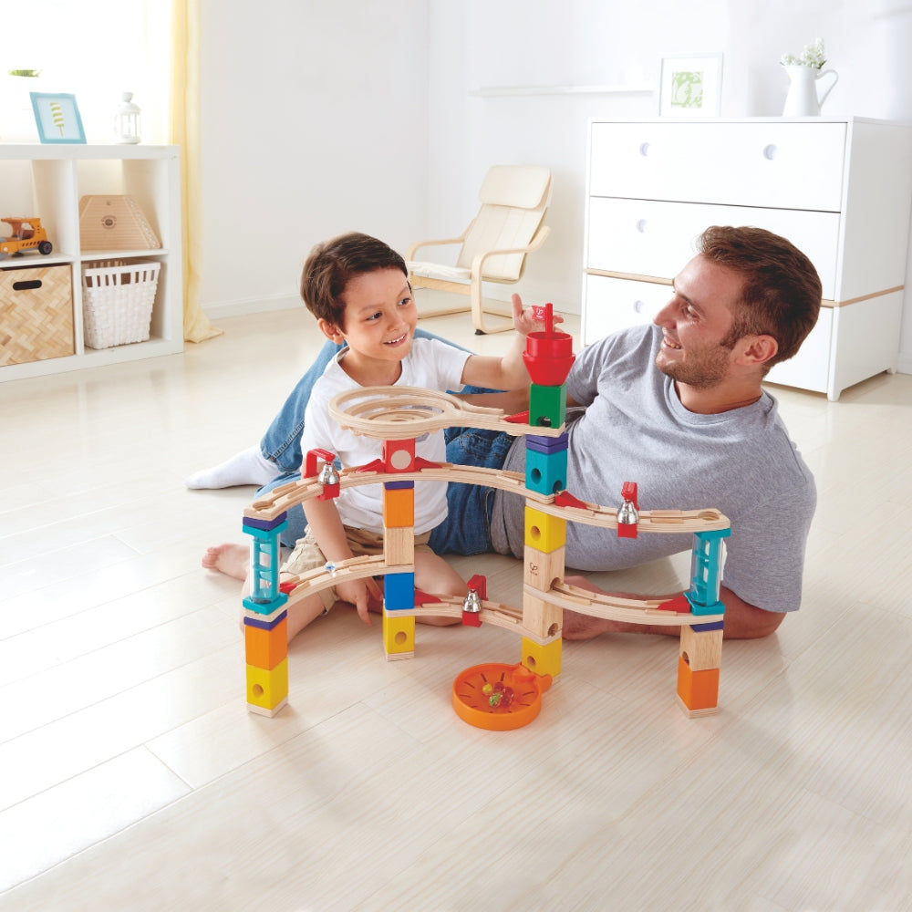 PISTA ESCAPE DE CUADRILLA