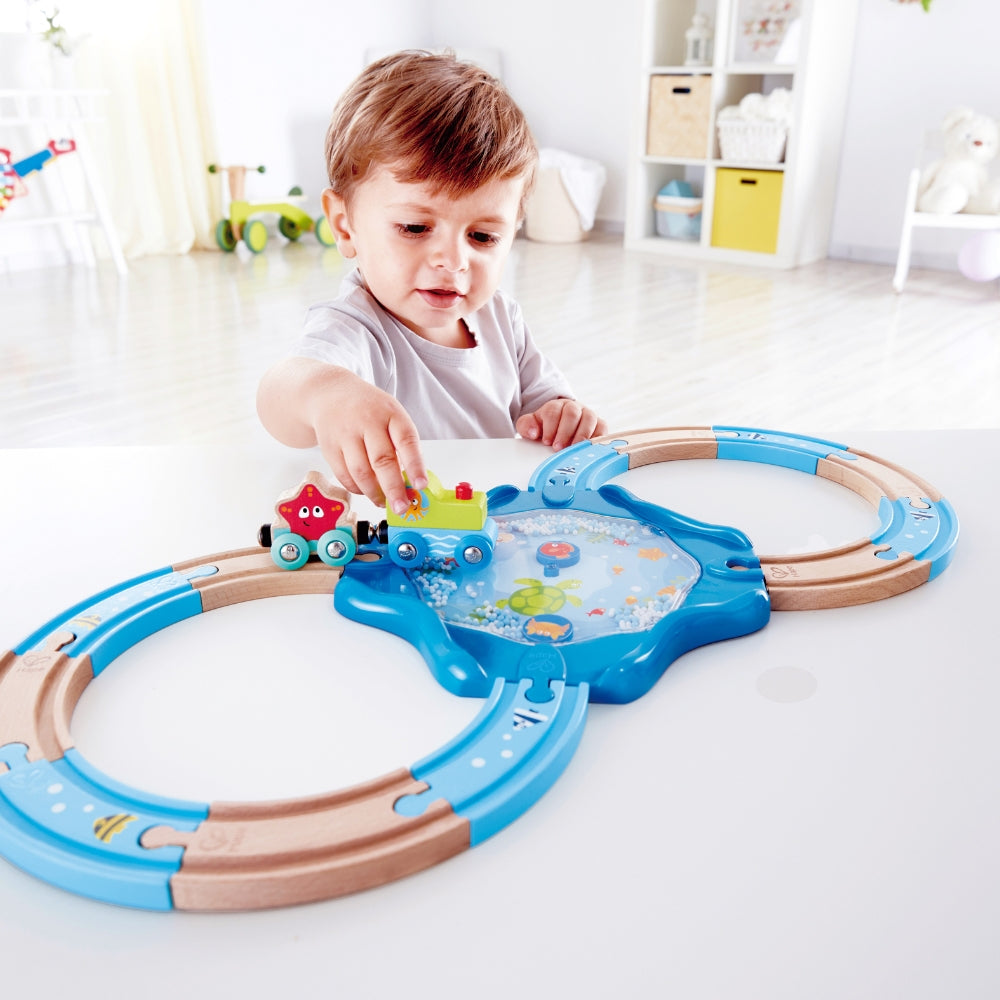 PISTA FIGURA EN 8 SUBMARINA