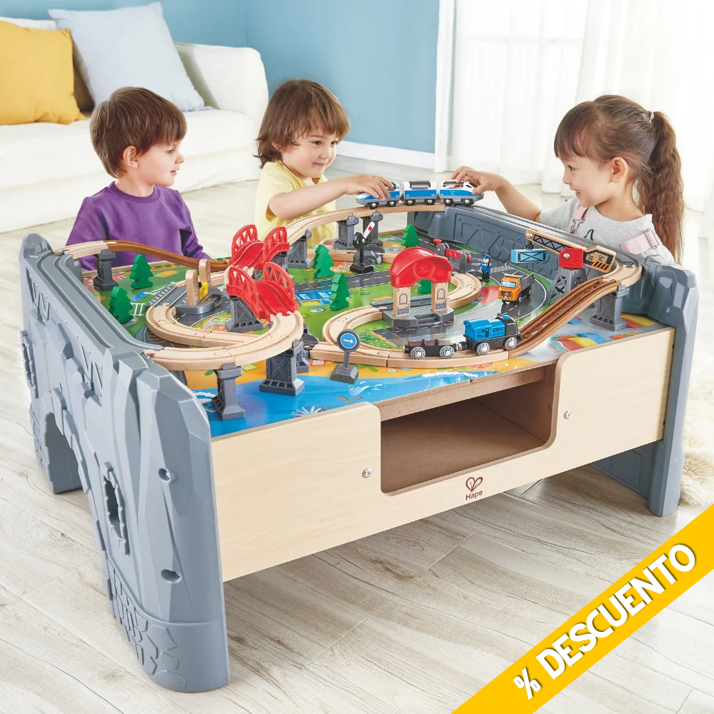 MESA CON CIRCUITO DE PISTA TREN