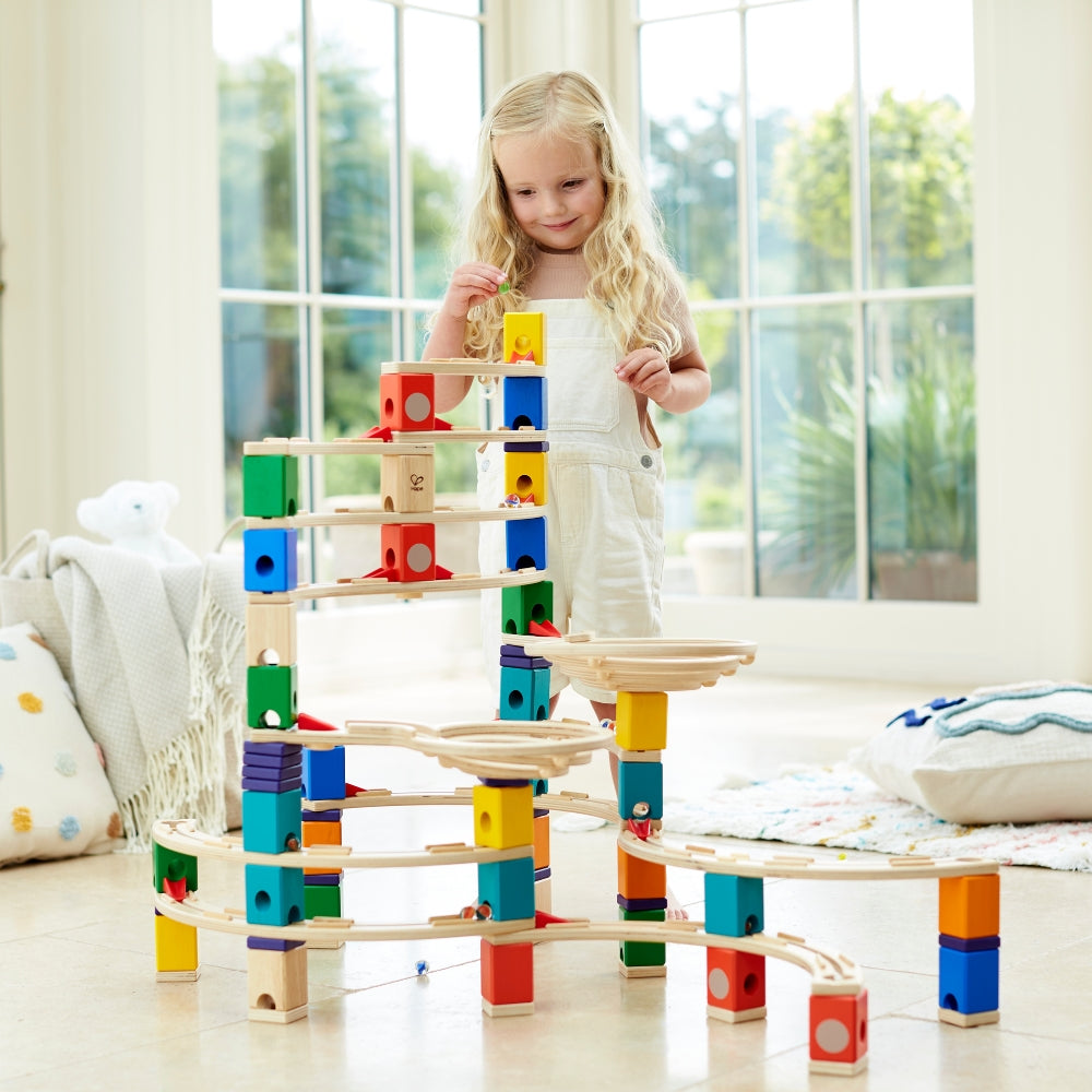 PISTA DE CANICAS EN ESPIRAL